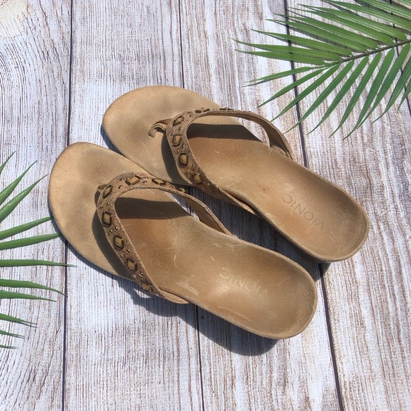 Vionic Heeled Sandals - Picture 2 of 5